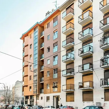 Apartman Auguste Metro M1 Rembrandt 45 Milánó
